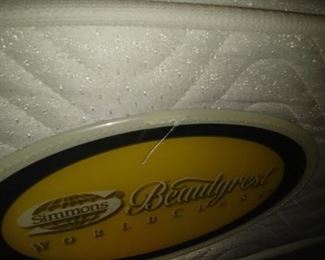 Simmons Beautyrest queen mattress and box springs!