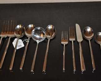 TERRIFIC SERVICE FOR 12 PLUS,  6 SERVING PIECES BY STANLEY ROBERTS. OUR PRICE $125.00