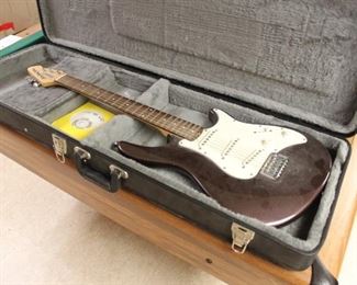 Peavey electric guitar w/ case