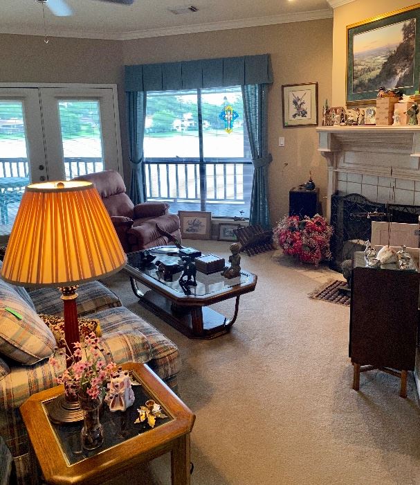 HUNTSVILLE, TX ESTATE SALE (Elkins Lake) starts on 6/27/2020