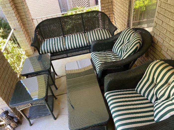 Incredible patio/porch furniture!!!