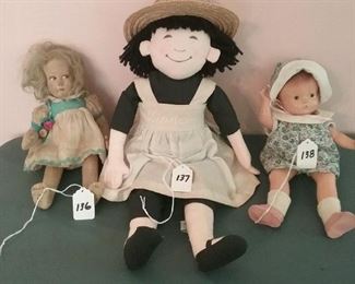 137 Linnea contemporary doll