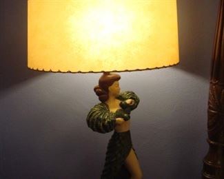 Bedroom:  This is a closer photo of one of the vintage Flamenco dancer lamps.  Notice the original double tier fiberglass shade.