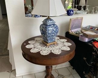 Dark Mahogany End-Table and Blue and White Floral Painted Lamp