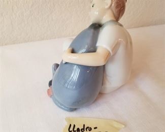 LLadro-23 ($120)  Beautiful figurine of Eeyore "Dreams with Eeyore" #1594  by NAO LLadro.  No flaws noted.