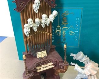 (TR-6) Haunted Mansion Organ Player with Organ "Spirited Entertainer" LE 122 / 500-
11.5”H NEW  w/ Box & COA #4012207