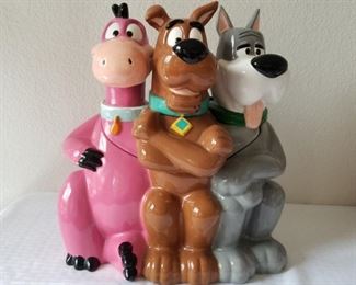 KIT-2 ($35) A Rare find!  Big cookie jar from Warner Bros. "The 3 Pets" staring Scooby, Dino and Astro!  Measures 12"w x 13.5"h.  Dino shows wear, some chips on his back and tail, and his collar is peeling.  Astro and Scooby are in great condition!