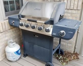 Brinkman Grill ($75).  Shows normal wear, needs to be cleaned. Otherwise looks great!  Comes with TWO propane tanks. (one under the grill)