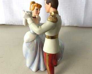 (D22) $100 Cinderella and Prince Charming “So This Is Love” 9.5’h w Box, NO COA