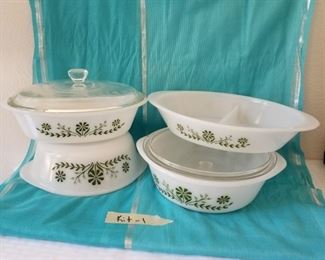 KIT-1 ($35) Set of vintage Glasbake baking dishes in green daisy.  6 pcs, some lids have chips on the edges. 2-2.5qt casseroles.