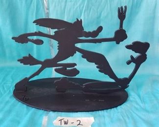 YW-2 ($40) This is a steel sculpture made exclusively for the Warner Brothers Studio Store Gallery in 1992. It features the Road Runner & Wile E Coyote.  Made by Tex Welch.  Limited Edition 901/1200.  Measures 11"long x 9"h.  