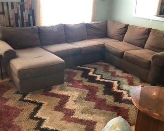 $175 Ethan Allen Tweed Chenille Brown 4 Piece Sectional. Measures Chaise 5 ft wide 32" Long, 2 pieces 5 ft corner 40"