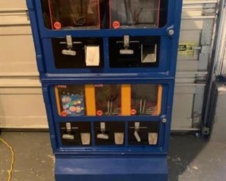 VENDING MACHINE
5 compartment vending machine