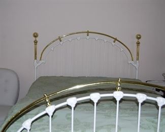 QUEEN SIZE IRON AND BRASS BED