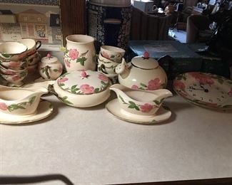 Set of Franciscan Desert Rose Dinnerware Original. Condition is Used. Franciscan started production of Desert Rose in 1941. It is the best selling pattern in the history of American dinnerware. By 1964, sixty million pieces had been produced. First Lady Jacqueline Kennedy chose this pattern for use in the White House and it is now on display at the Smithsonian. 