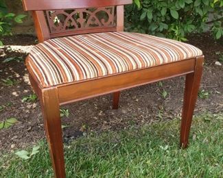 Dresser chair. 22" wide x 18" deep x 24.5" tall.