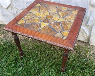 Tile top table. 16" square top x 14.5" tall. Legs needs to be tightened.