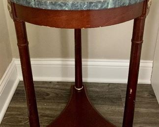 18” Round X 26”h end table $39