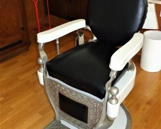 Antique Theo A. Kochs barber chair