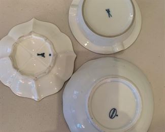 Alternate View - Meissen Blue Onion Ashtray and Small Dishes - $15 - Largest size 6"