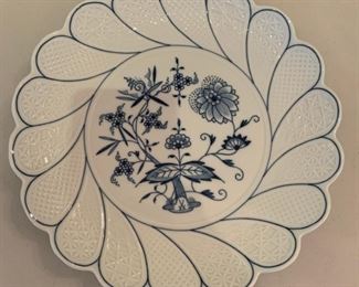 Meissen Blue Onion Plate - $35 - 11"