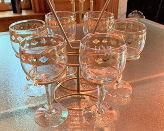 Caddy with gold encrusted wine glasses - $15