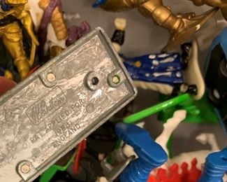Alternate view - Small action figures - $10
