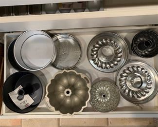 Lot of Baking Pans $35