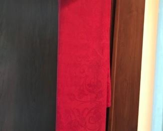 Tablecloth and napkins - $25