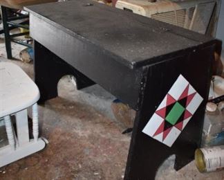 Antique style Bench with hinged top and quilt patchwork ends