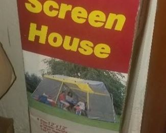 Screen House in Box