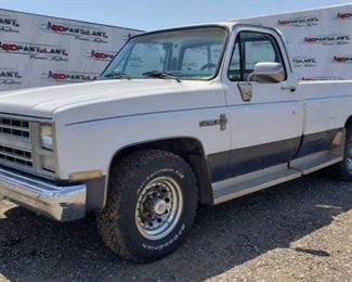 1986 Chevrolet C20, See Video! Current Smog

Current Smog
Year: 1986
Make: Chevrolet
Model: C20
Vehicle Type: Pickup Truck
Mileage: 74080 
Plate: 3M46819
Body Type: 2 Door Cab; Regular
Trim Level: Base
Drive Line: RWD
Engine Type: V8, 5.7L (350 CID)
Fuel Type: Gasoline
Horsepower:
Transmission: Automatic
VIN #: 1GCGC24M0GS119213

Features and Notes:
After Market Sony Head Unit, Infinity Speakers, All Terrain Tires, Dual Fuel Tanks
DMV fees: $245 and $70 doc fees 

California Title in hand