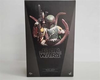 2007	

Star Wars Boba Fett Deluxe Version 1/6th Scale Collectible Figure
Model MMS313. New In Box, Factory Sealed.