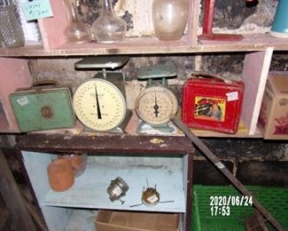 OLD SCALES & LUNCH BOXES