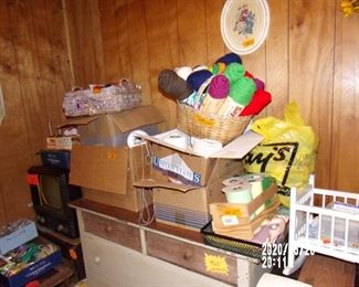 LOTS OF CROCHET COTTON NEW NEVER USED - ALSO NEW YARN MANY CRAFT ITEMS IN \THIS ROOM