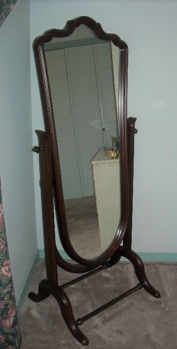 Very nice vintage cheval mirror