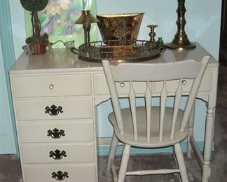 Ethan Allen desk and chair