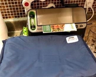 Food saver V4840 vacuum sealer machine, Pyrex travel casseroles