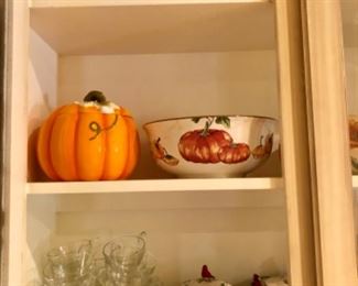 Snack sets, fall serving pieces