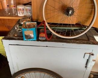 149 Cycling Items  Collectibles