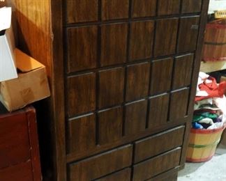 Mid Century Modern 5-Drawer Chest Of Drawers, 54" x 35" x 18"