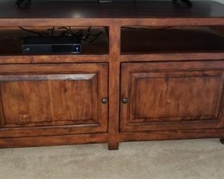 middle piece to Entertainment Center