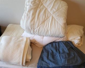 Duck Down Comforter and Bed Ensemble