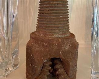 Oilfield drill bit