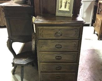 Country French small 5 drawer chest