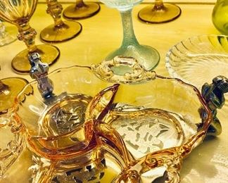 Depression glass, art glass Fenton