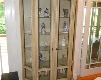 Curio Cabinet $275    81x48x13"