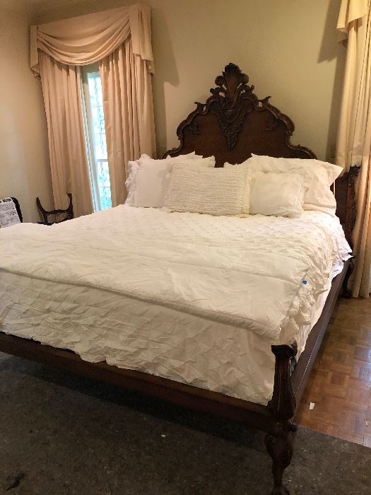 Beautiful Carved King Size Bed