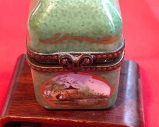 Limoges Miniature box with surprise inside!