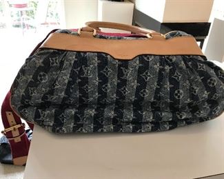Louis Vuitton ? $1,000